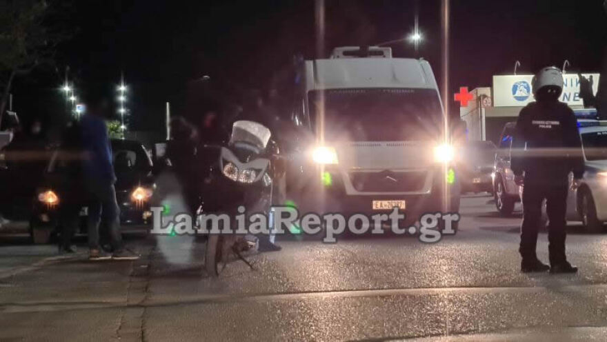 Δημήτρης Κουφοντίνας: Προσαγωγές αντιεξουσιαστών έξω από το νοσοκομείο Λαμίας