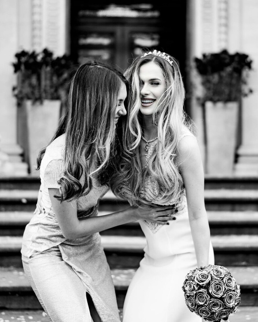 Τέα Πρέλεβιτς: Δημοσίευσε φωτογραφίες από τον γάμο της με Ινδό, μέλος της βασιλικής οικογένειας