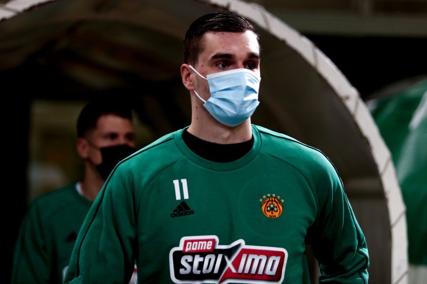 Χεζόνια: Οι πρώτες στιγμές του Κροάτη στο ΟΑΚΑ