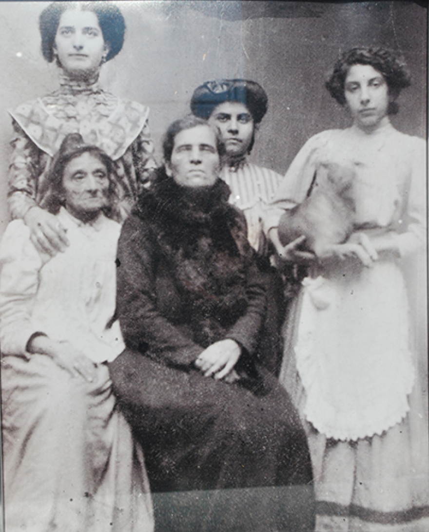 «Ψάθες Οικογένειας Βενιζέλου»: Ένα μαγαζί που κουβαλά την ελληνική ιστορία 171 χρόνων