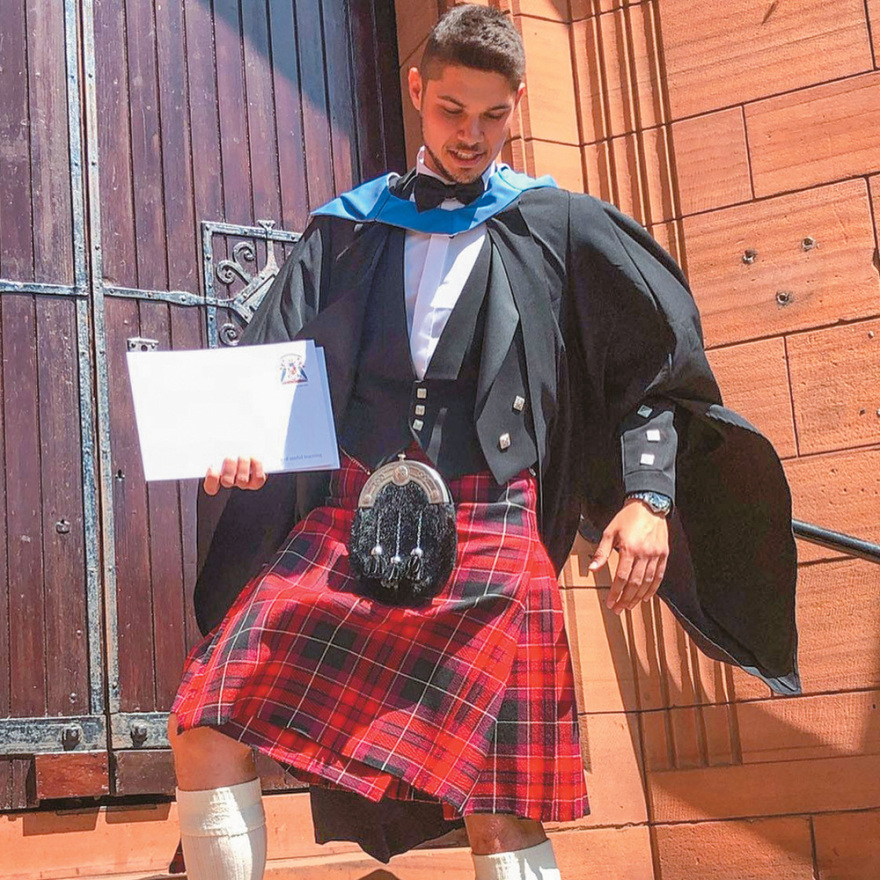 Κεφαλονιά: «Τo bullying στον στρατό οδήγησε το παιδί μου στην αυτοκτονία», λέει ο πατέρας του 23χρονου