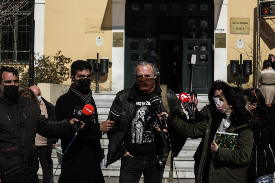 Κατέθεσε τους νέους φακέλους ο Τσαρούχας στον εισαγγελέα - «Ό,τι καινούργιο έχουμε θα το φέρνουμε»