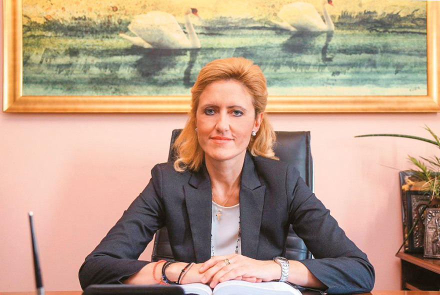 Υπόθεση Lamanif: Ποια είναι η «αφέντρα» που «έδωσε» ο ράπερ στις Αρχές