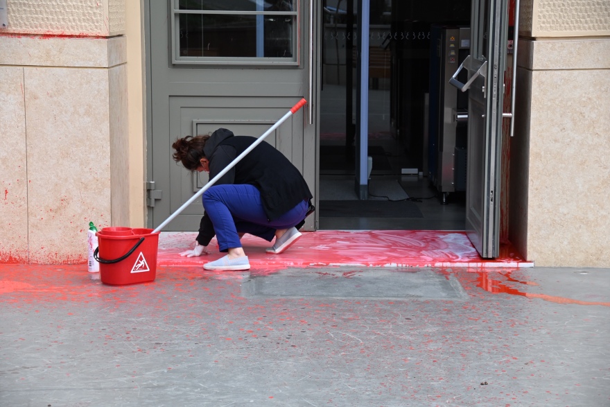 Επίθεση αγνώστων με μπογιές στο μουσείο Γουλανδρή στο Παγκράτι