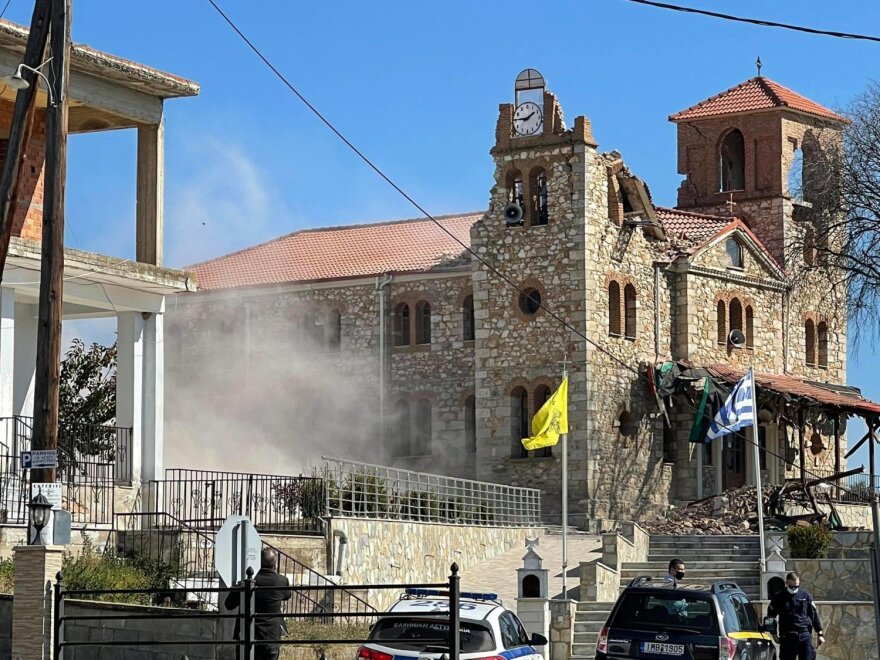 Σεισμός 6 Ρίχτερ στην Ελασσόνα: Δύσκολη νύχτα για τους κατοίκους - Σκηνές σε γήπεδα