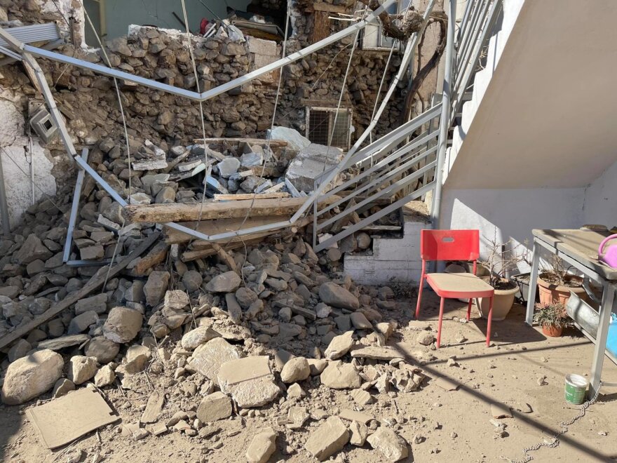 Σεισμός 6 Ρίχτερ στην Ελασσόνα: Δύσκολη νύχτα για τους κατοίκους - Σκηνές σε γήπεδα