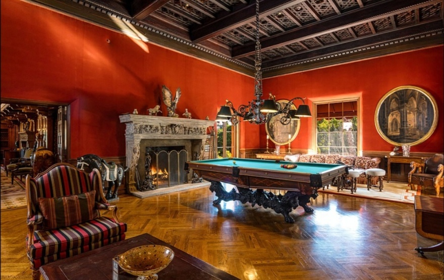 Μπέβερλι Χιλς: Πωλητήριο $119 εκατ. στη βίλα «Beverly House» του Χιρστ - Δείτε φωτογραφίες