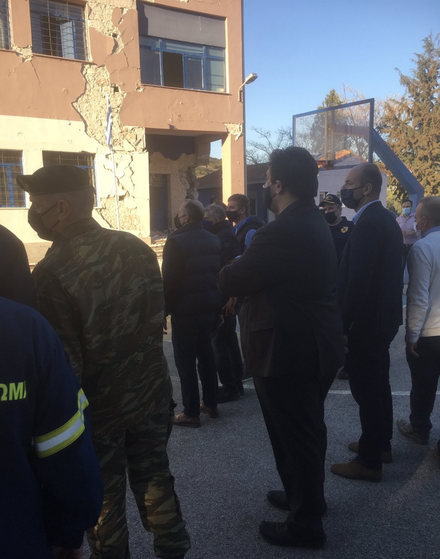 Σεισμός στην Ελασσόνα - Καταστροφές στα σχολεία: Έπεσαν οροφές και σοβάδες