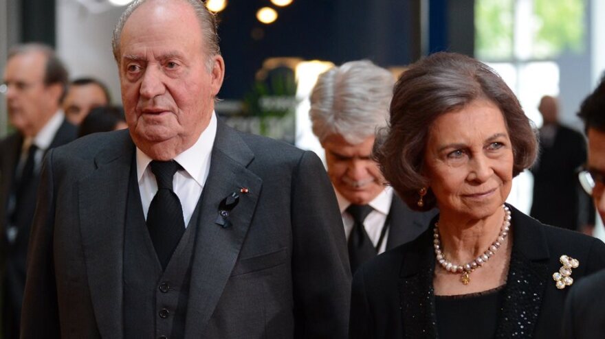 Χουάν Κάρλος: Προλειαίνει τον δρόμο της επιστροφής του;