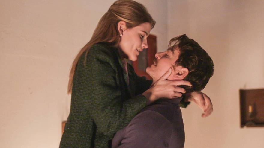 Άγριες Μέλισσες - Νέα επεισόδια και φωτογραφίες: Αρχίζει η δίκη του Βόσκαρη