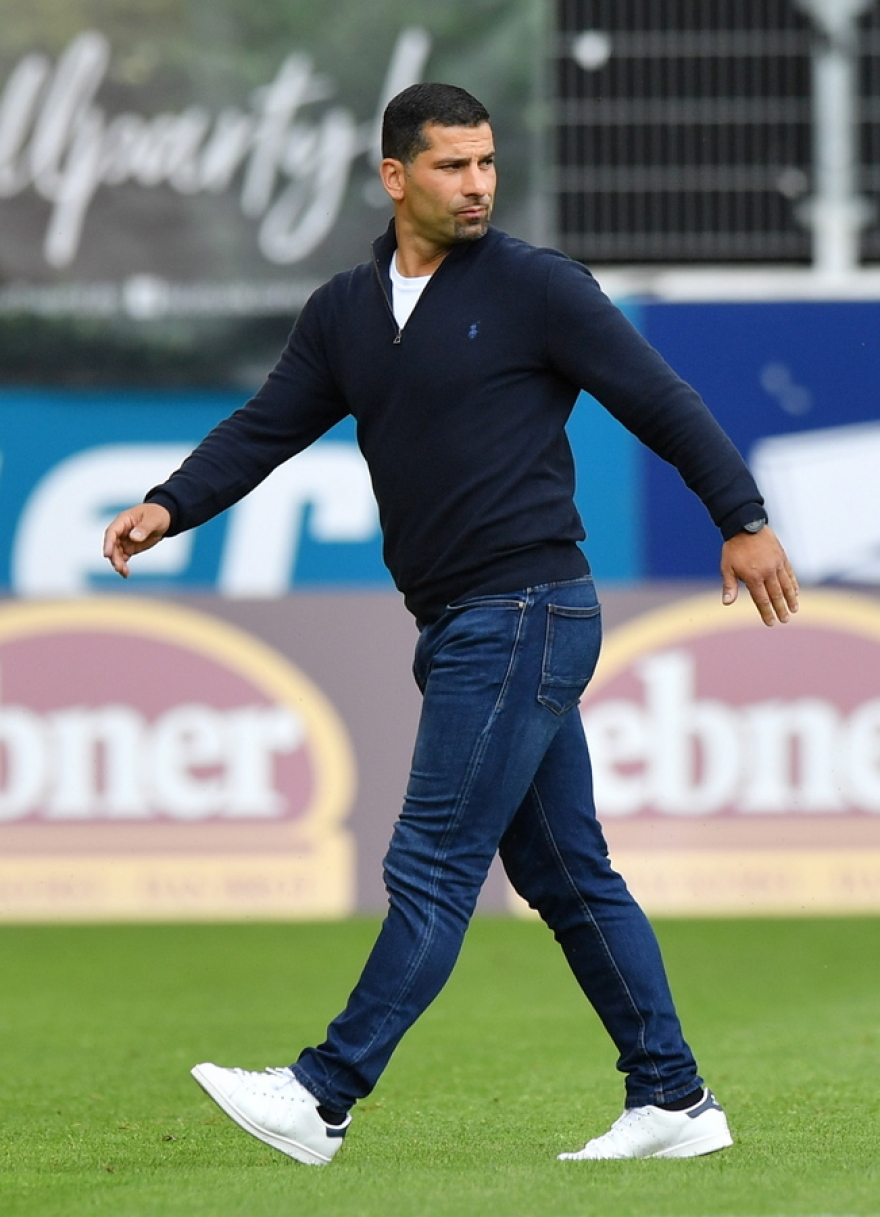 Δημήτρης Γραμμόζης: «Ένας Έλληνας στην ηλεκτρική καρέκλα της Μπουντεσλίγκα»