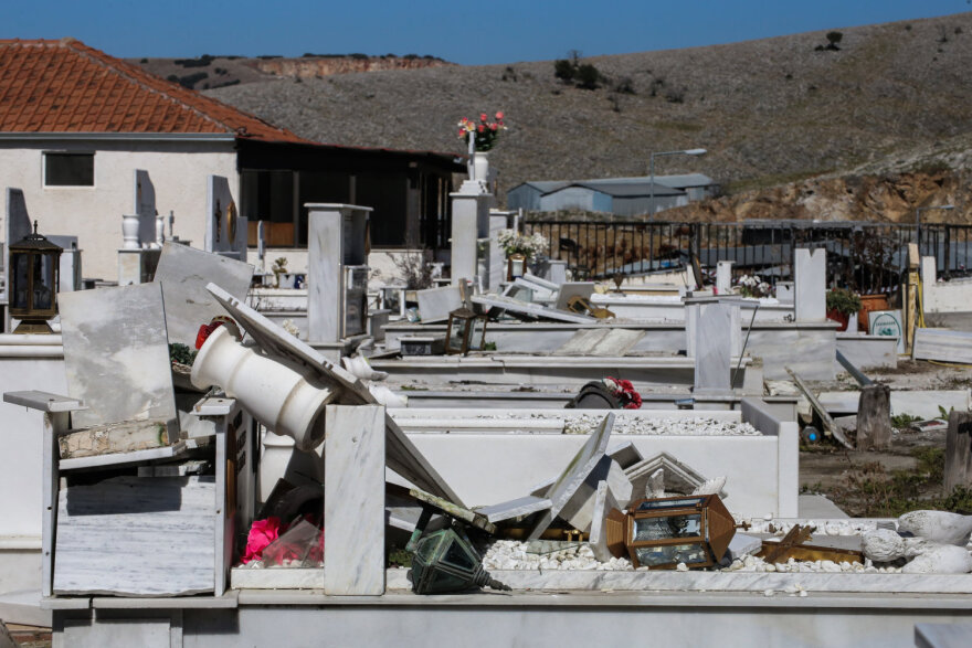 Σεισμός στην Ελασσόνα: Ελέγχονται τα κτήρια στη Λάρισα - Ουρές στη ΔΕΥΑΛ για εμφιαλωμένο νερό 