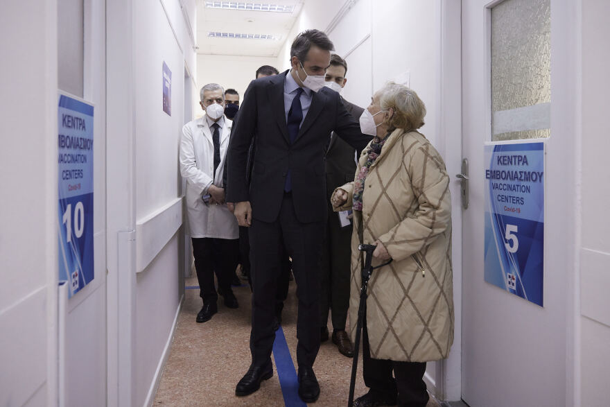 Μητσοτάκης: Είμαστε από τις καλύτερες χώρες στην Ευρώπη ως προς την ταχύτητα εμβολιασμού