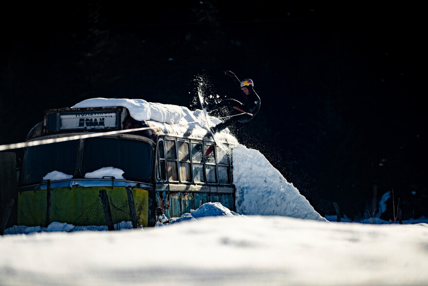Νικόλας Πλυτάς: Από το νερό στο χιόνι και αντίστροφα, με μια σανίδα Snowboard