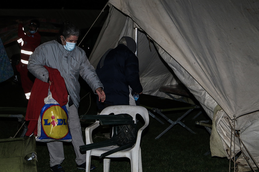 Σεισμός 6 Ρίχτερ στην Ελασσόνα: Σε ξενοδοχεία και σκηνές διανυκτέρευσαν κάτοικοι πολλών περιοχών 