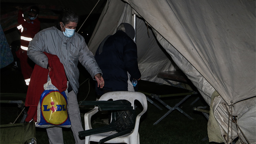 Σεισμός 6 Ρίχτερ στην Ελασσόνα: Σε ξενοδοχεία και σκηνές διανυκτέρευσαν κάτοικοι πολλών περιοχών 