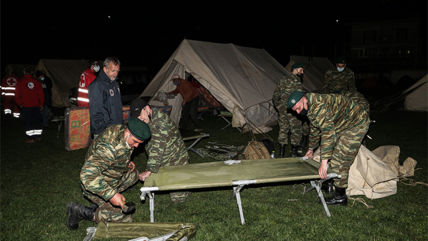 Σεισμός 6 Ρίχτερ στην Ελασσόνα: Σε ξενοδοχεία και σκηνές διανυκτέρευσαν κάτοικοι πολλών περιοχών 