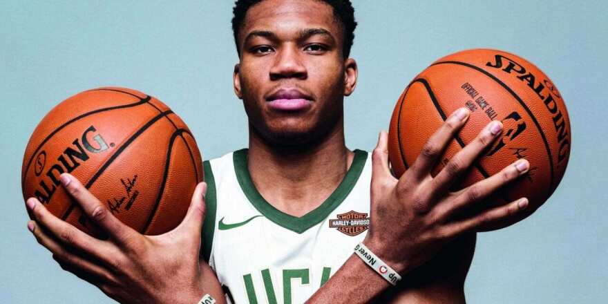 Το Χόλιγουντ έρχεται Ελλάδα: Από τον Ντάνιελ Κρεγκ στον Αντετοκούνμπο και από τον Τομ Χανκς στον Κρόνεμπεργκ