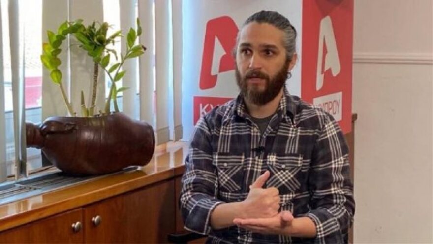 Αντρέας Φυλακτού: Η σεξουαλική παρενόχληση από καταξιωμένο Έλληνα θεατρικό σκηνοθέτη 