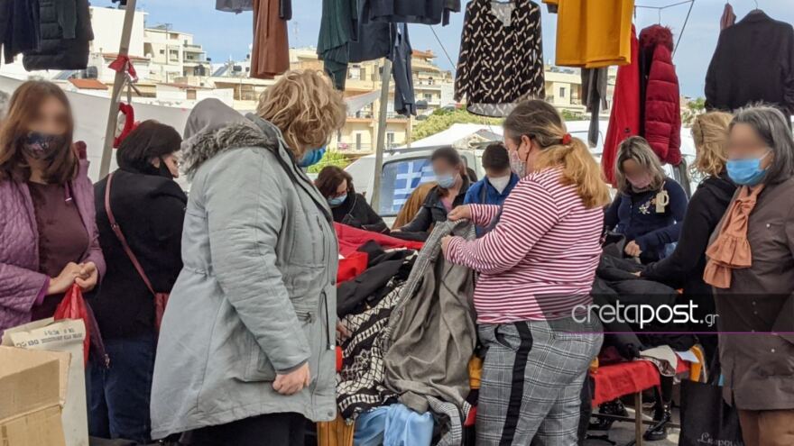 Κρήτη - Lockdοwn: Συνωστισμός σε λαϊκή αγορά στο Ηράκλειο παρά το «βαθύ κόκκινο» - Δείτε φωτογραφίες