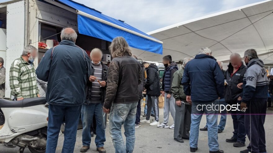Κρήτη - Lockdοwn: Συνωστισμός σε λαϊκή αγορά στο Ηράκλειο παρά το «βαθύ κόκκινο» - Δείτε φωτογραφίες