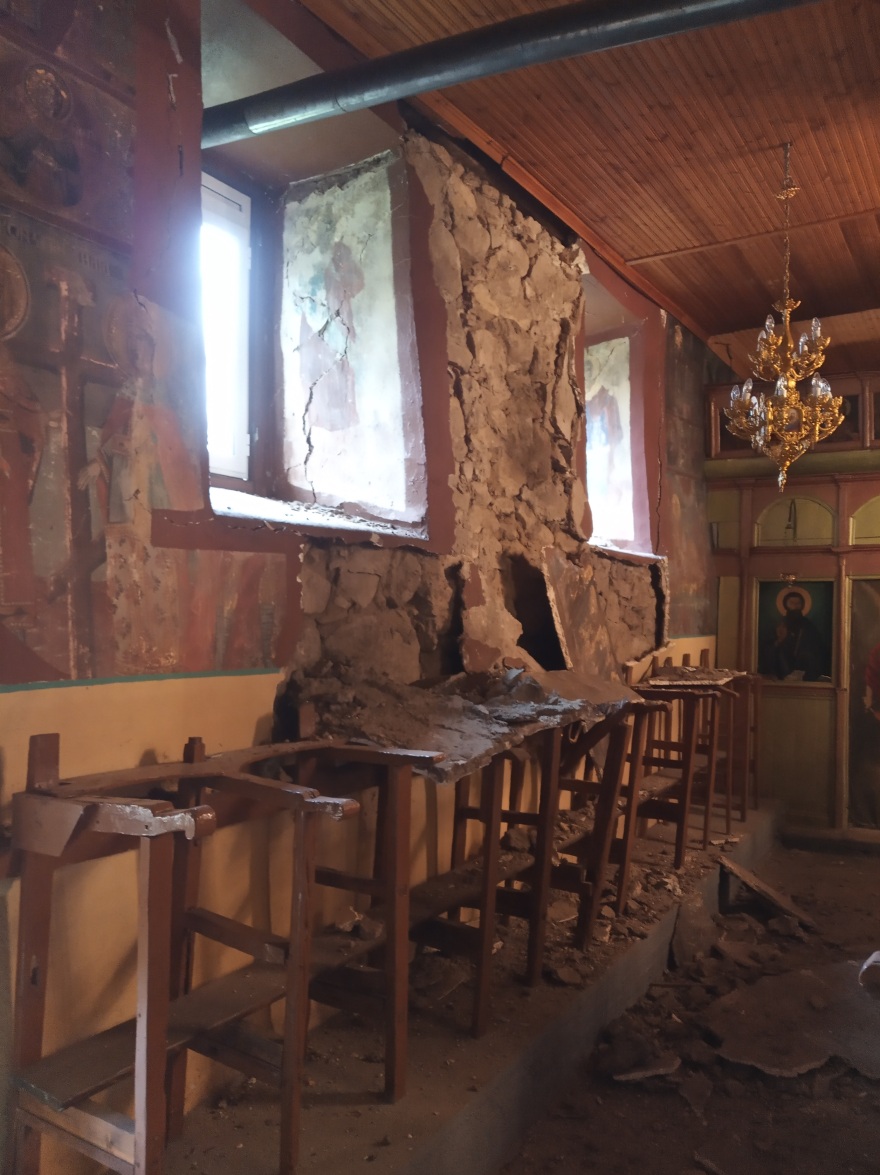 Ο σεισμός «πλήγωσε» τους ναούς της Λάρισας - Δείτε φωτογραφίες