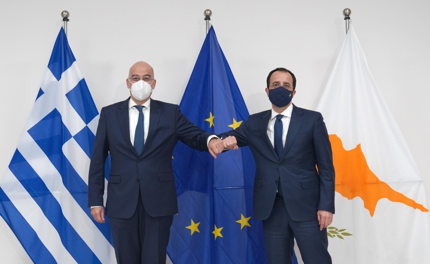 Δένδιας - Χριστοδουλίδης: Συντονισμός για Κυπριακό, ευρωτουρκικά και σχέσεις με Αίγυπτο