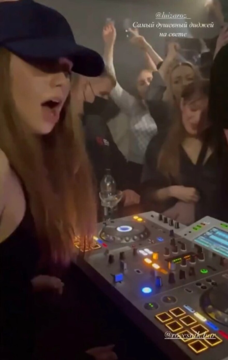 Ρωσία: H κρυφή κόρη του Πούτιν σε ρόλο DJ