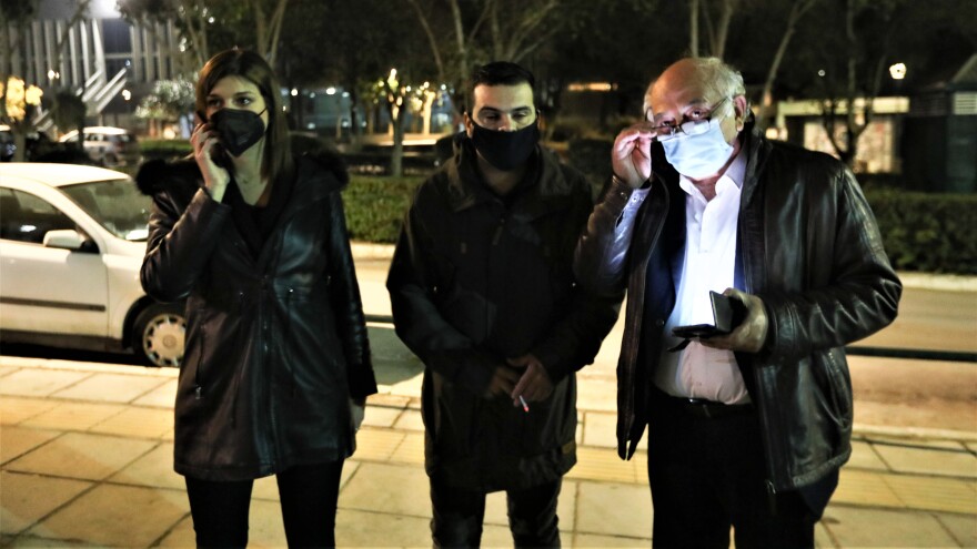 Θεσσαλονίκη: Επεισόδια περιμετρικά του ΑΠΘ κατά την αποχώρηση των αστυνομικών δυνάμεων (βίντεο)