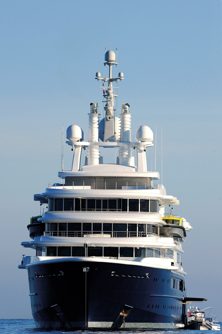 Ο Ρομάν Αμπράμοβιτς μεγαλώνει τον στόλο του 