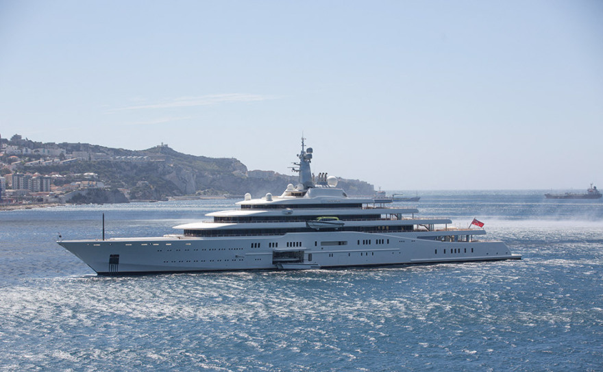 Ο Ρομάν Αμπράμοβιτς μεγαλώνει τον στόλο του 