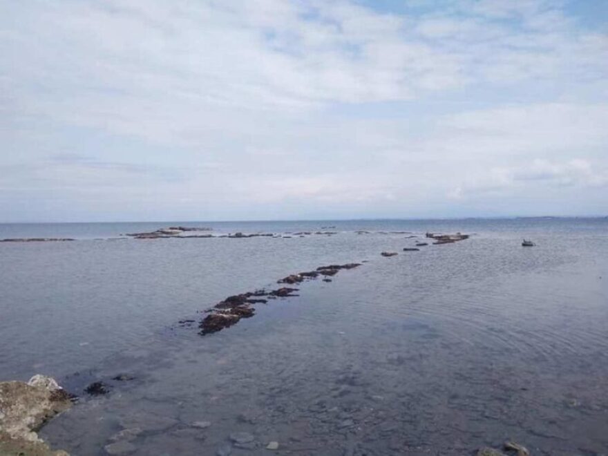 Κυλλήνη: Υποχώρησε η στάθμη των υδάτων και αποκαλύφθηκε το αρχαίο λιμάνι - Δείτε φωτογραφίες