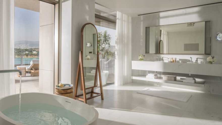 Διακοπές μετά το lockdown: Έξι ελληνικά ξενοδοχεία στα καλύτερα της Ευρώπης