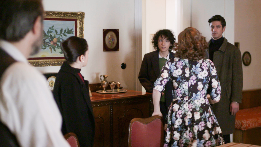 Άγριες Μέλισσες - Νέα επεισόδια και φωτογραφίες: Όλα τα βλέμματα στραμμένα στη δίκη του Βόσκαρη