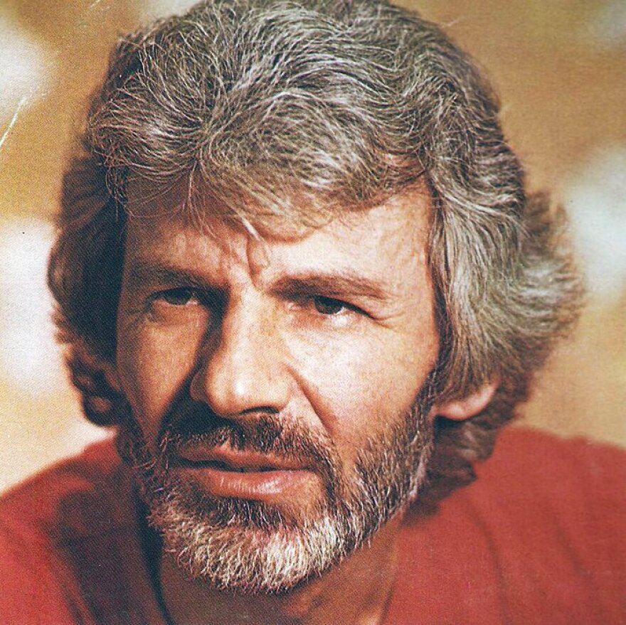 Τάκης Μουσαφίρης σε συνέντευξή του πριν από 40 χρόνια: Γράφω σουξέ, αλλά έχω κι ωραία τραγούδια