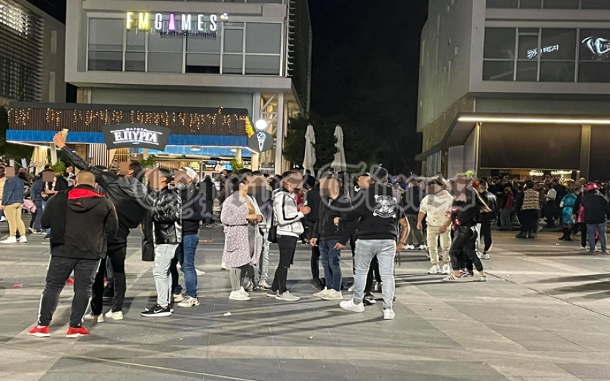 Κύπρος: Συνωστισμός στη Λεμεσό με καρναβαλιστές - Δείτε βίντεο και φωτογραφίες