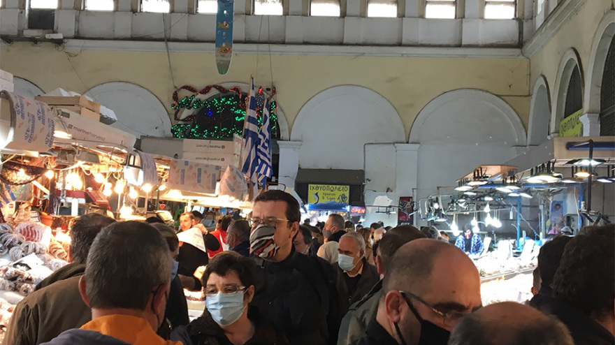 Καθαρά Δευτέρα: Αυξημένη η κίνηση στη Βαρβάκειο - Οι τιμές των σαρακοστιανών