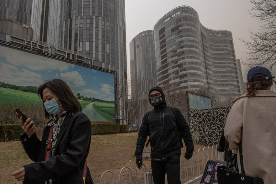 Βίντεο: Πρωτοφανής αμμοθύελλα σαρώνει την Κίνα  - Εκατοντάδες πτήσεις ακυρώθηκαν