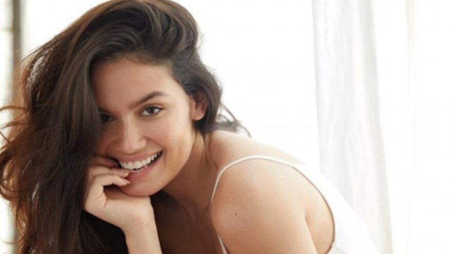 Άννα ντε Πάουλα: Η σύζυγος του Τζοέλ Έμπιντ είναι... η πραγματική MVP του NBA