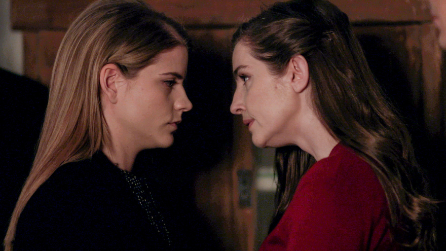 Άγριες Μέλισσες - Νέα επεισόδια και φωτογραφίες: Δρόσω και Κωνσταντής πάνε Παρίσι