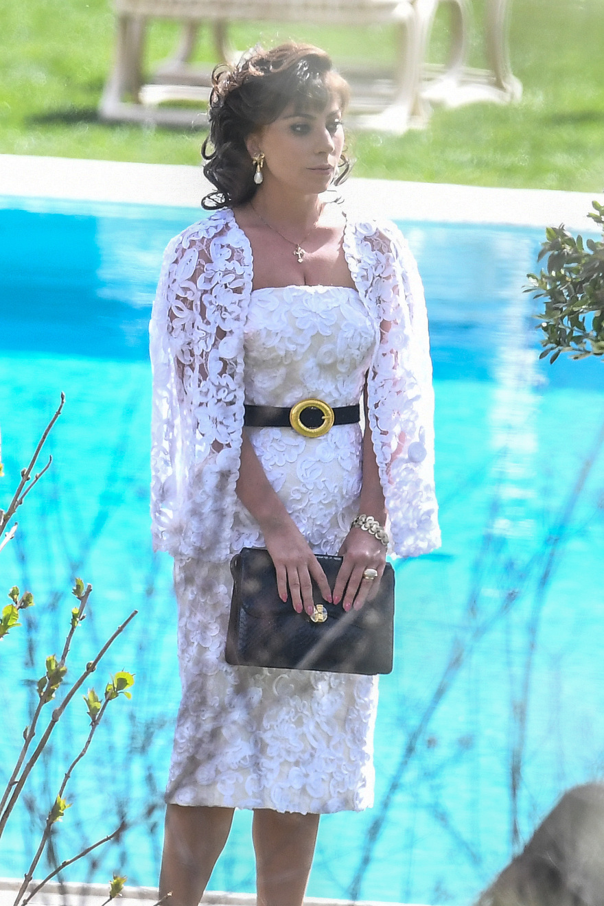 Lady Gaga: Εντυπωσιακή ως «μαύρη χήρα» των Gucci  