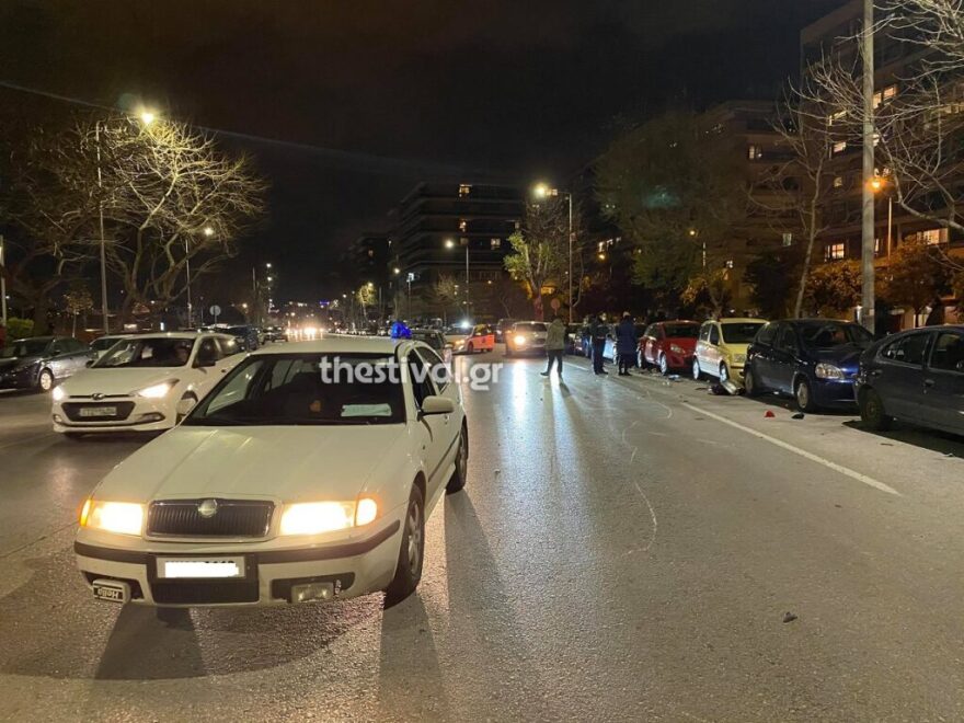 Θεσσαλονίκη: Αυτοκίνητο χτύπησε μηχανή και εγκατέλειψε τον τραυματισμένο οδηγό