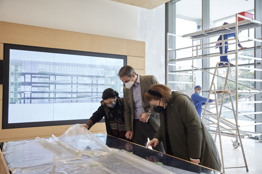 Στην Εθνική Πινακοθήκη ο Μητσοτάκης - Εικόνες και βίντεο από το εντυπωσιακό ανακαινισμένο συγκρότημα