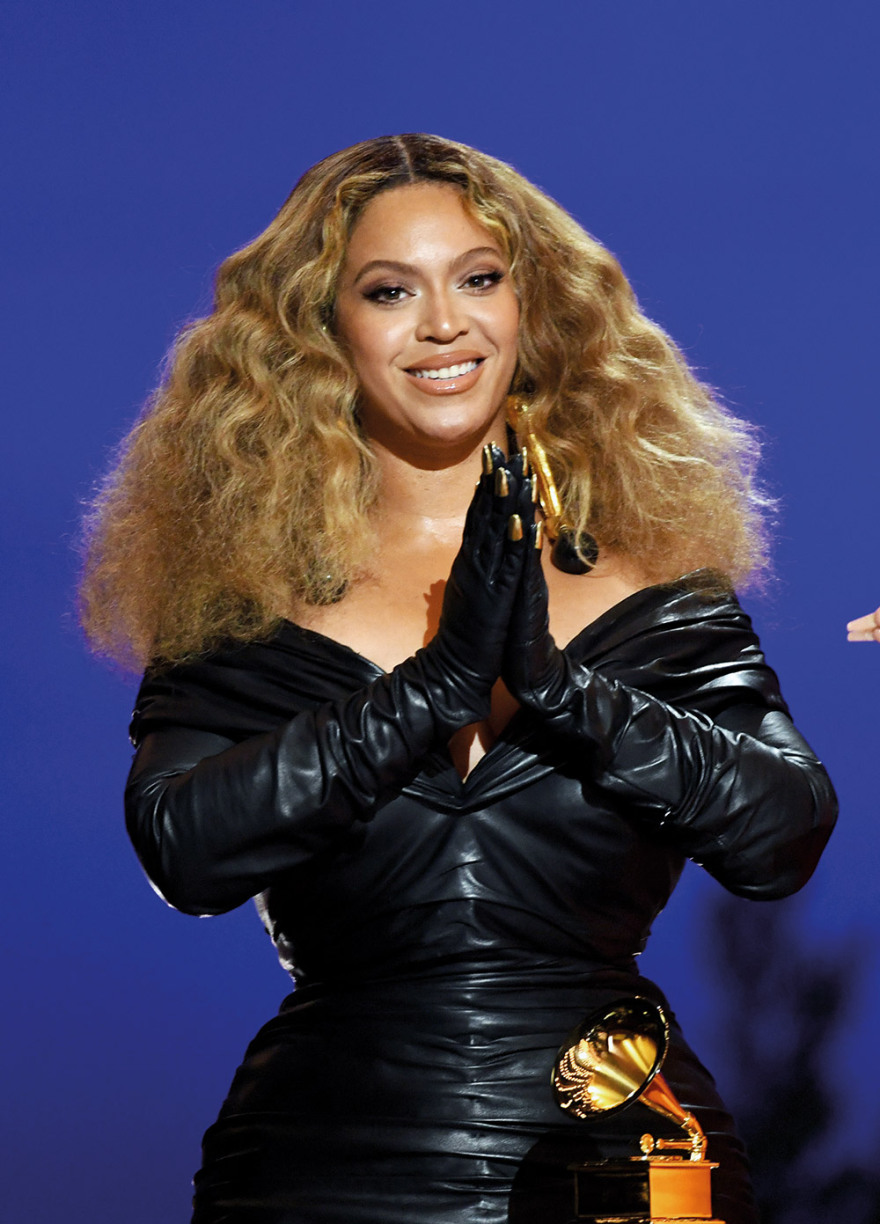 Beyonce η «βασίλισσα»: 25 χρόνια στον θρόνο της μουσικής