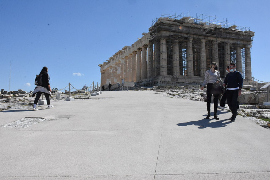 Lockdown: Σήκωσαν ρολά τα κομμωτήρια - Δείτε φωτογραφίες από την επισκέψιμη Ακρόπολη