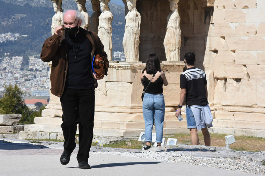 Lockdown: Σήκωσαν ρολά τα κομμωτήρια - Δείτε φωτογραφίες από την επισκέψιμη Ακρόπολη