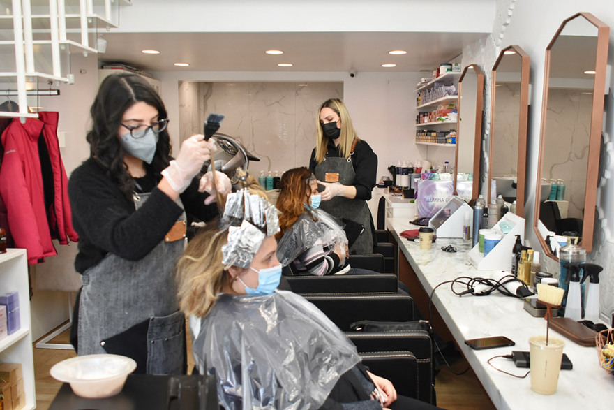 Lockdown: Σήκωσαν ρολά τα κομμωτήρια - Δείτε φωτογραφίες από την επισκέψιμη Ακρόπολη