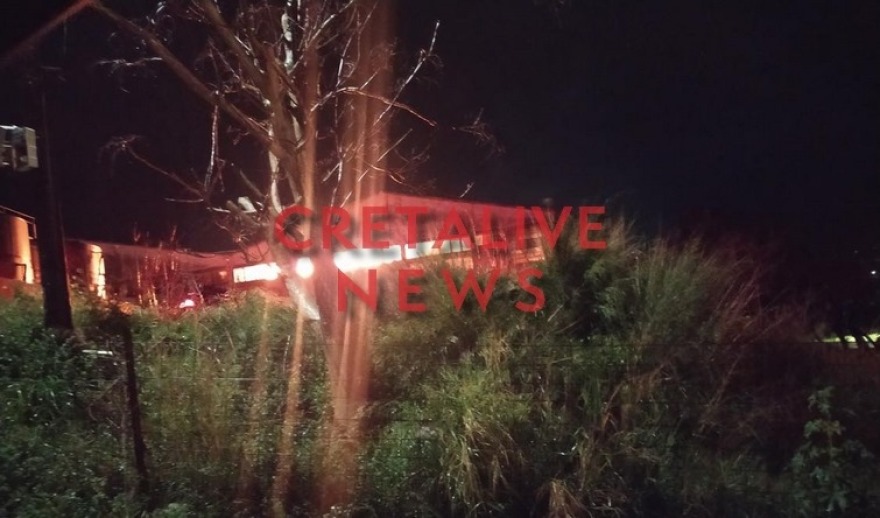 Κρήτη: Φωτιά σε αποθήκες Συνεταιρισμού στις Αρχάνες Ηρακλείου 