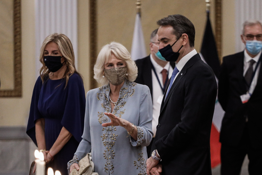 Προεδρικό Μέγαρο - Συγκίνησε ο Κάρολος όταν είπε στα ελληνικά: «Χαίρε ω χαίρε ελευθεριά»