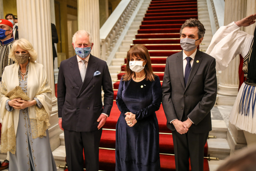 Προεδρικό Μέγαρο - Συγκίνησε ο Κάρολος όταν είπε στα ελληνικά: «Χαίρε ω χαίρε ελευθεριά»